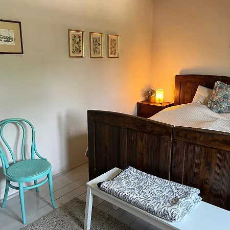 Kovirag Panzio Köveskál