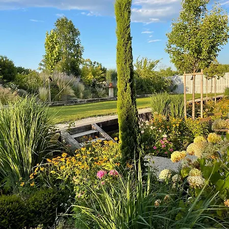 Kovirag Panzio 3* Köveskál