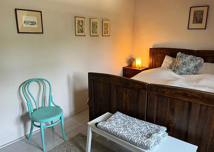 Kovirag Panzio Köveskál