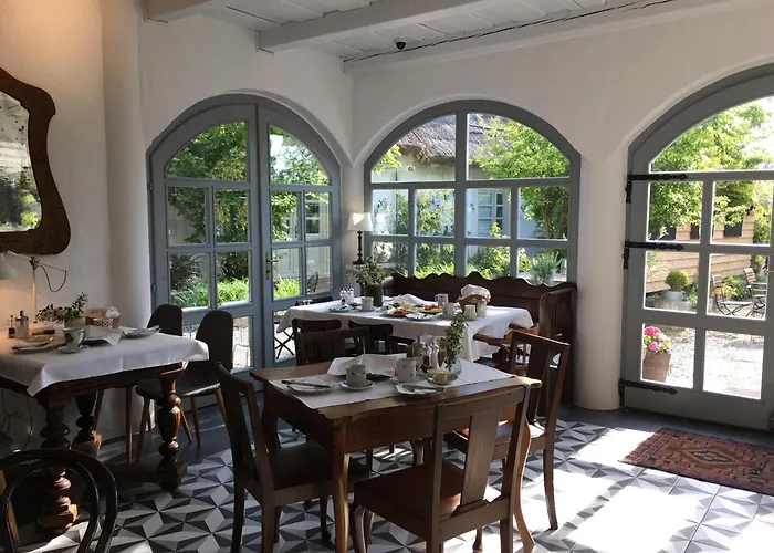 Kovirag Panzio Köveskál